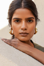 Load image into Gallery viewer, Caro Hoops (Mira Kapoor)