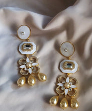 Load image into Gallery viewer, Adira Danglers