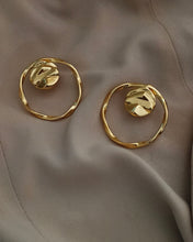 Load image into Gallery viewer, Capri Hoops