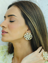 Load image into Gallery viewer, Suhaaya Mini Studs