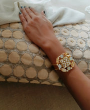 Load image into Gallery viewer, Suhaaya Mini Cuff