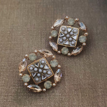 Load image into Gallery viewer, Suhaaya Mini Studs