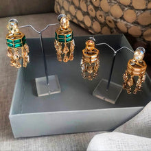 Load image into Gallery viewer, Chandelier Drop Earrings