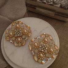Load image into Gallery viewer, Suhaaya Heritage Studs