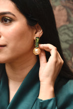 Load image into Gallery viewer, Tel Maxi Studs