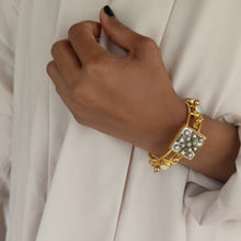 Load image into Gallery viewer, Adara Cuff