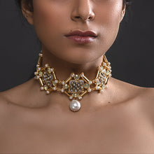 Load image into Gallery viewer, Suhaaya Bar Choker
