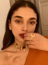 Load image into Gallery viewer, Charlotte Choker (Aditi Rao Hydari)
