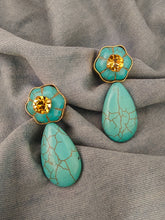 Load image into Gallery viewer, Belinda Danglers
