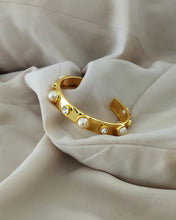 Load image into Gallery viewer, Casha Bangle Cuff
