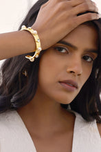 Load image into Gallery viewer, Casha Bangle Cuff
