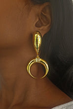 Load image into Gallery viewer, Copa Drop Earrings
