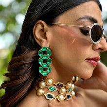 Load image into Gallery viewer, Cavana Statement Studs
