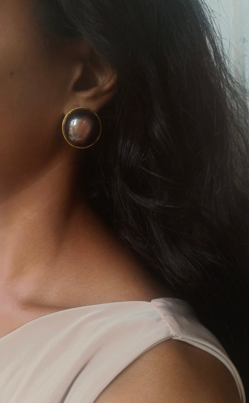 Black Pearl Studs
