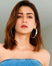 Load image into Gallery viewer, Acaba Bar Hoops (Kriti Sanon)
