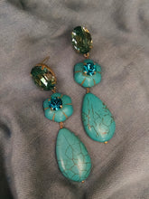 Load image into Gallery viewer, Belinda Tripple Danglers (2 colours)
