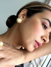 Load image into Gallery viewer, Pearl Luxe Studs (Sharvari Wagh, Mrunal Thakur, Manushi Chhilar)
