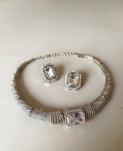 Load image into Gallery viewer, Ella Zircon Collar Set
