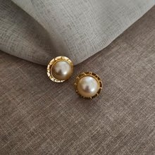 Load image into Gallery viewer, Pearl Luxe Studs
