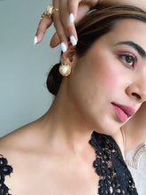 Load image into Gallery viewer, Pearl Luxe Studs

