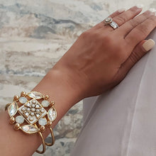 Load image into Gallery viewer, Suhaaya Mini Cuff
